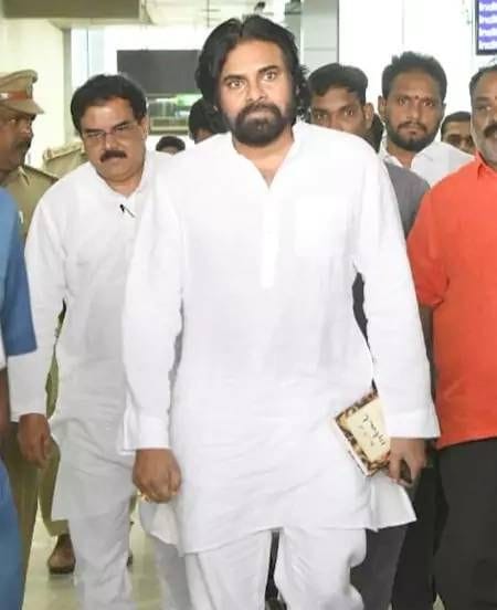 Pawan Kalyan : కాకినాడ పోర్టులో తనిఖీలు చేపట్టనున్న పవన్‌కల్యాణ్‌