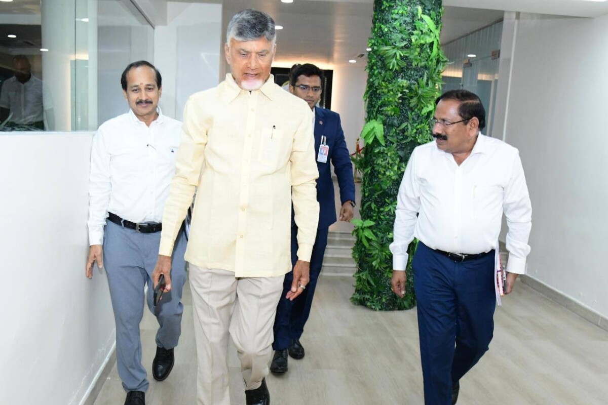 స్విట్జర్లాండ్ లో భారత రాయబారితో సీఎం చంద్రబాబు భేటీ