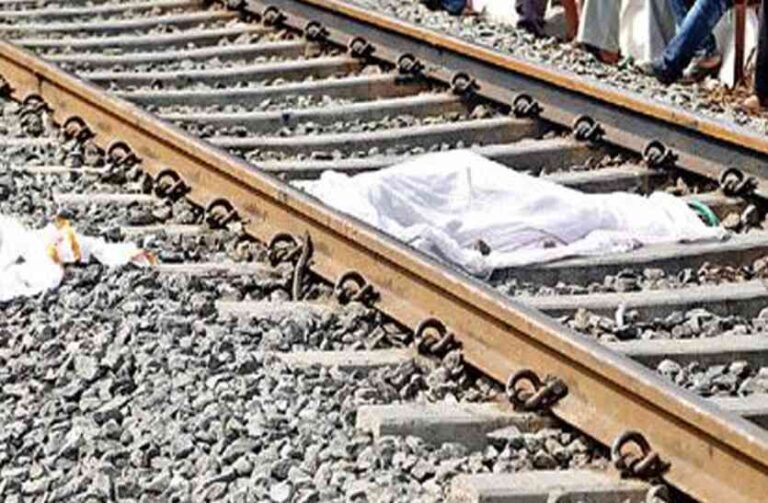 train suicide 2634525 835x547 m 4632146 835x547 m
