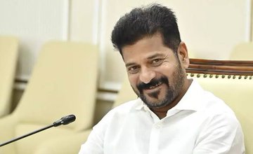 Revanth Reddy : ఢిల్లీలో మీడియాతో రేవంత్ రెడ్డి చిట్ చాట్