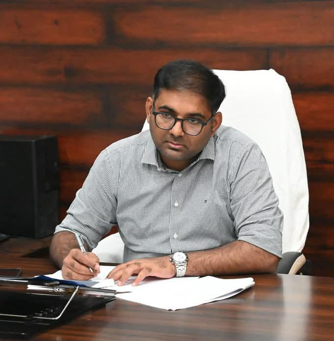 Collector : టాస్క్ ద్వారా వివిధ కోర్సులు శిక్షణకు రిజిస్ట్రేషన్లు ప్రారంభం