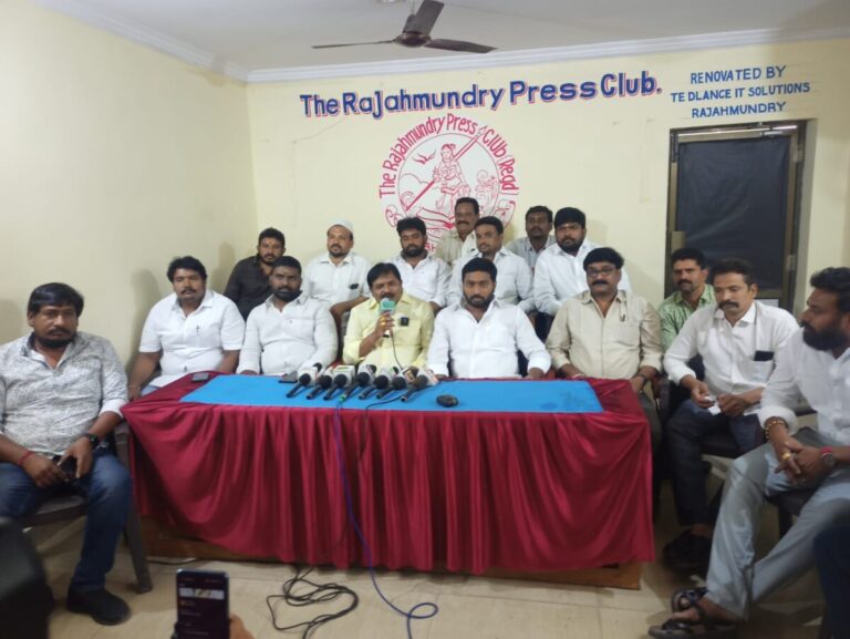 WhatsApp Image 2025-03-11 at 20.35.04