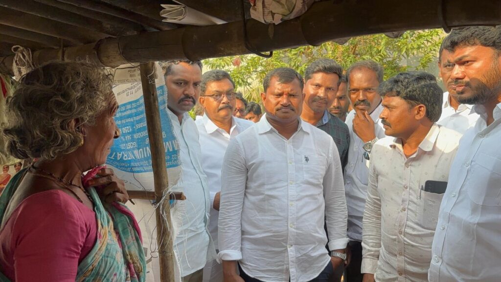 MLA Jare's visit to Mulakalapalli 