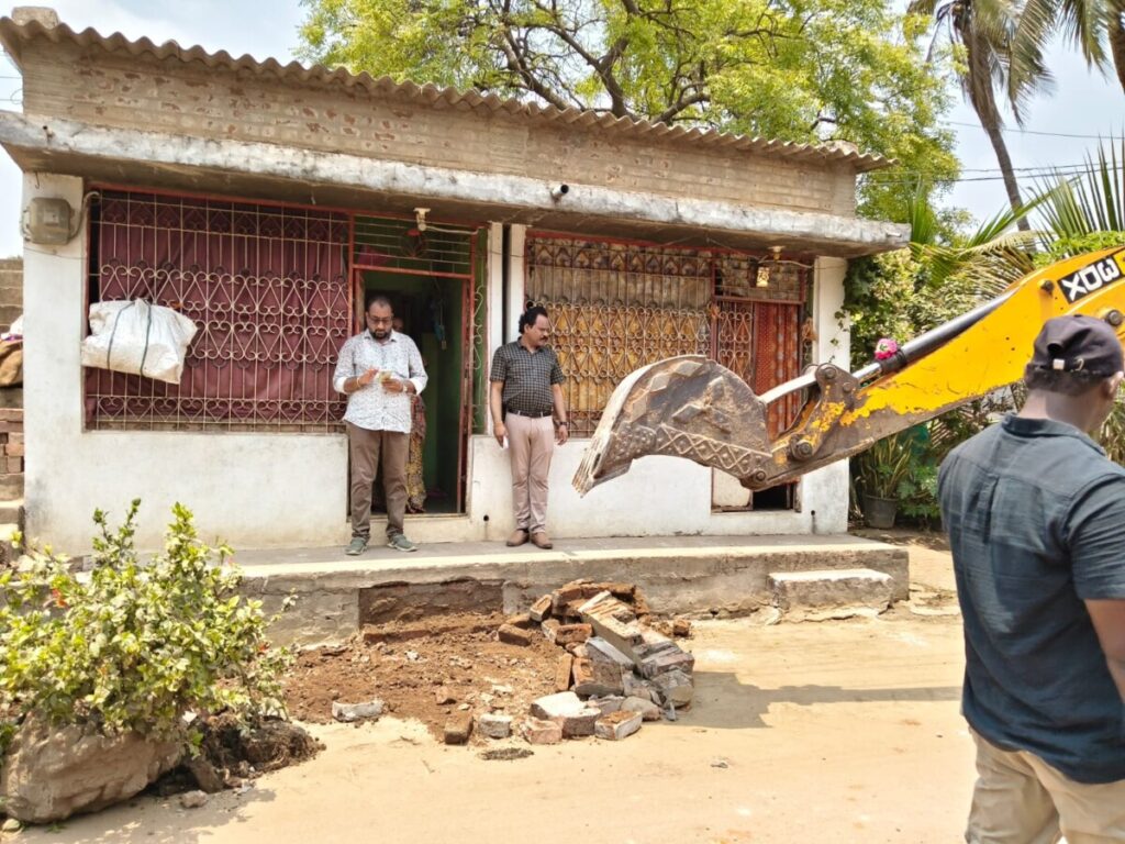 Steps to remove encroachments 