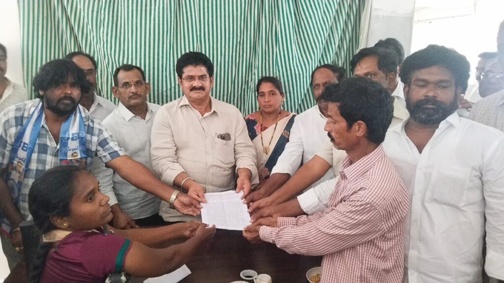 Former MLA, Domada victims 
