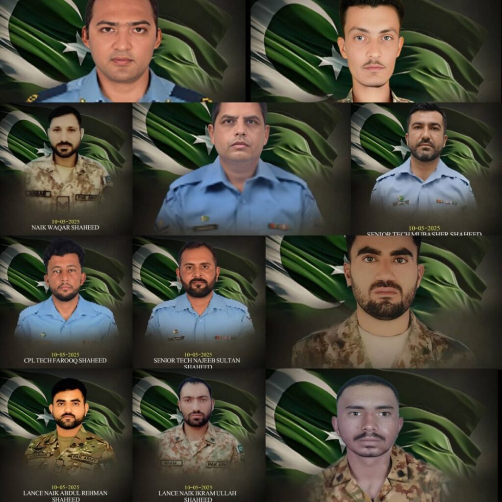 11 soldiers killed.. Pakistan 