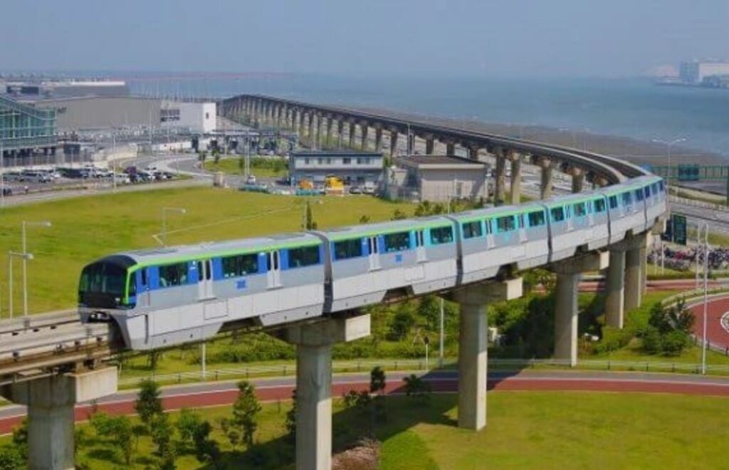 Foreign banks are coming 