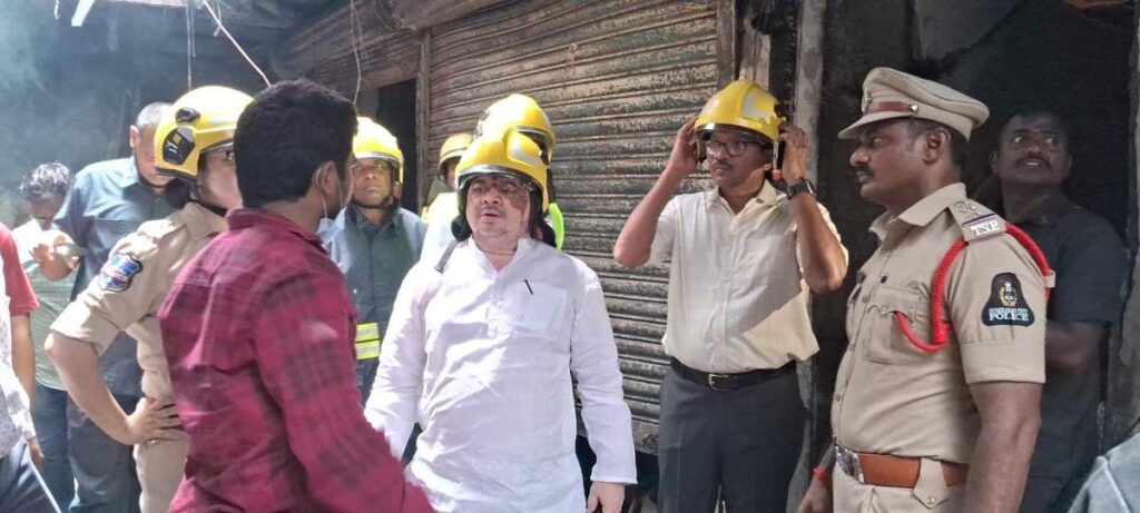 Committee with six senior