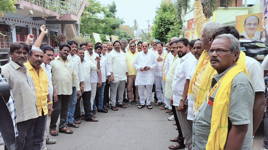 MLA Gorantla starts rally 