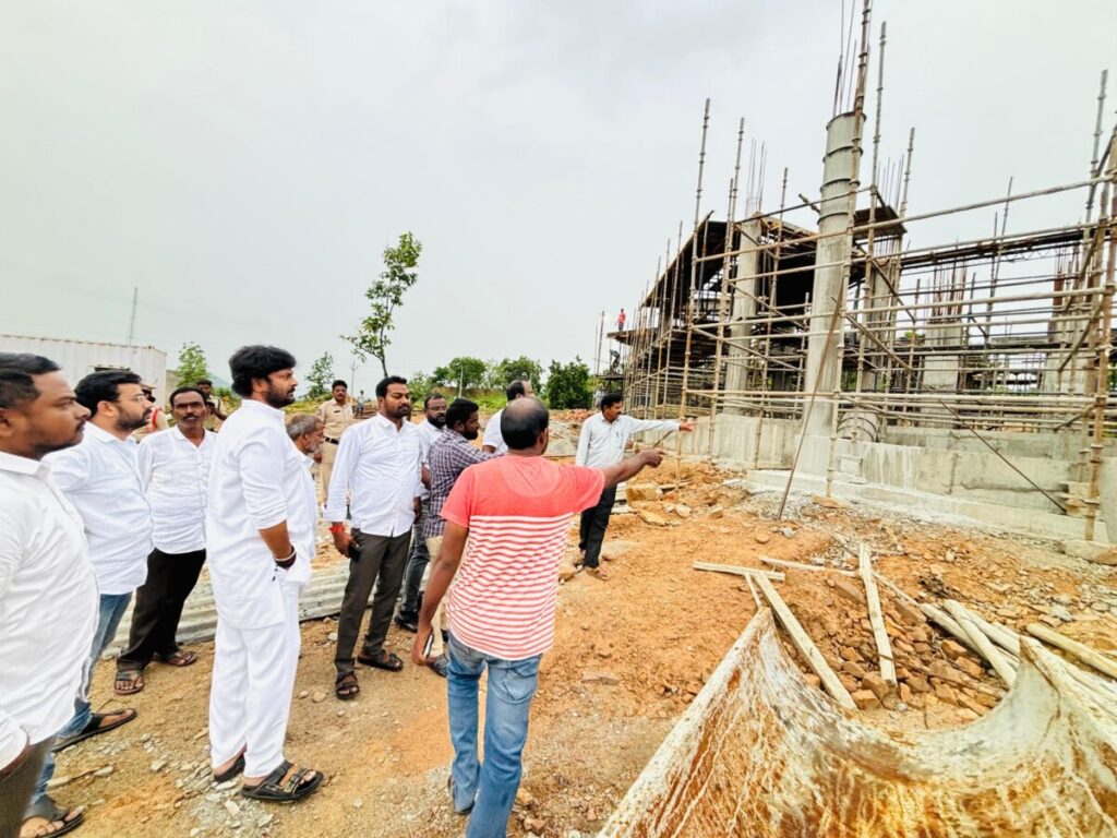 MLA Raj Thakur inspects 