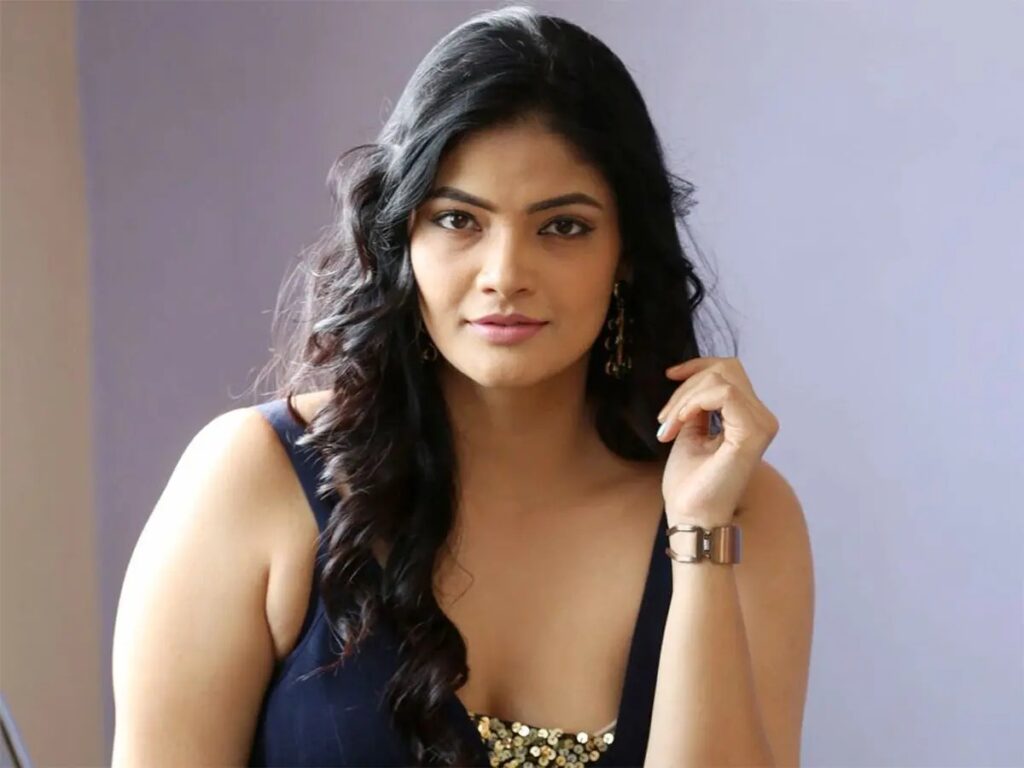 Case filed against actress 