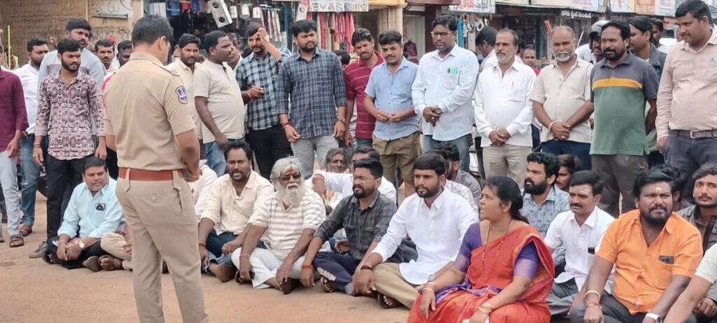 Anjaneya statue vandalized