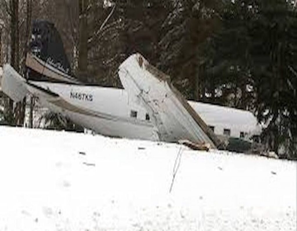 Fatal plane crash Six 