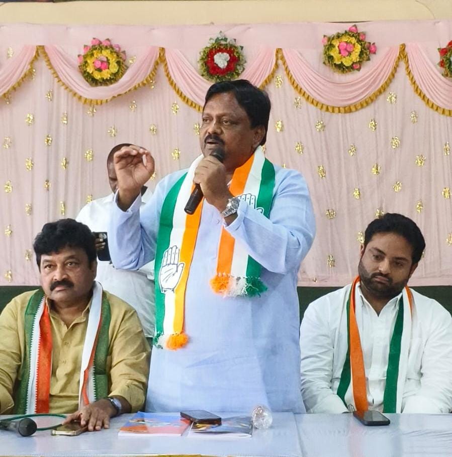 Congress Party leaders, workers 