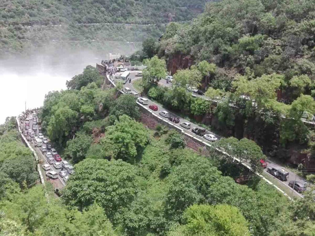 Heavy traffic jam on 