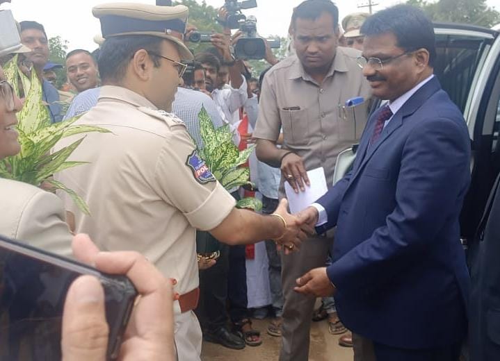 CP meets High Court judges