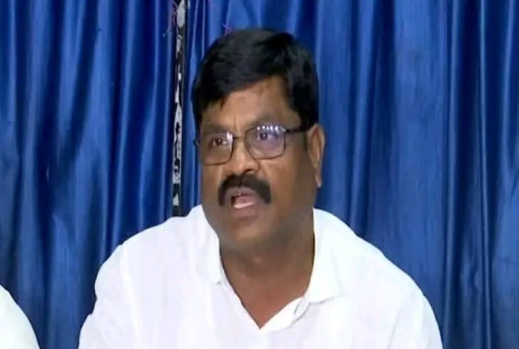 Jagan's threat to police 