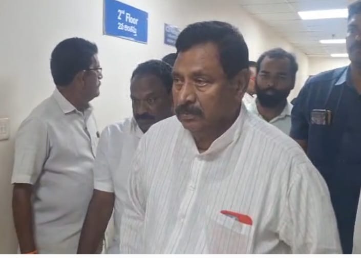 MLA Nimmakayala Chinarajappa visits 
