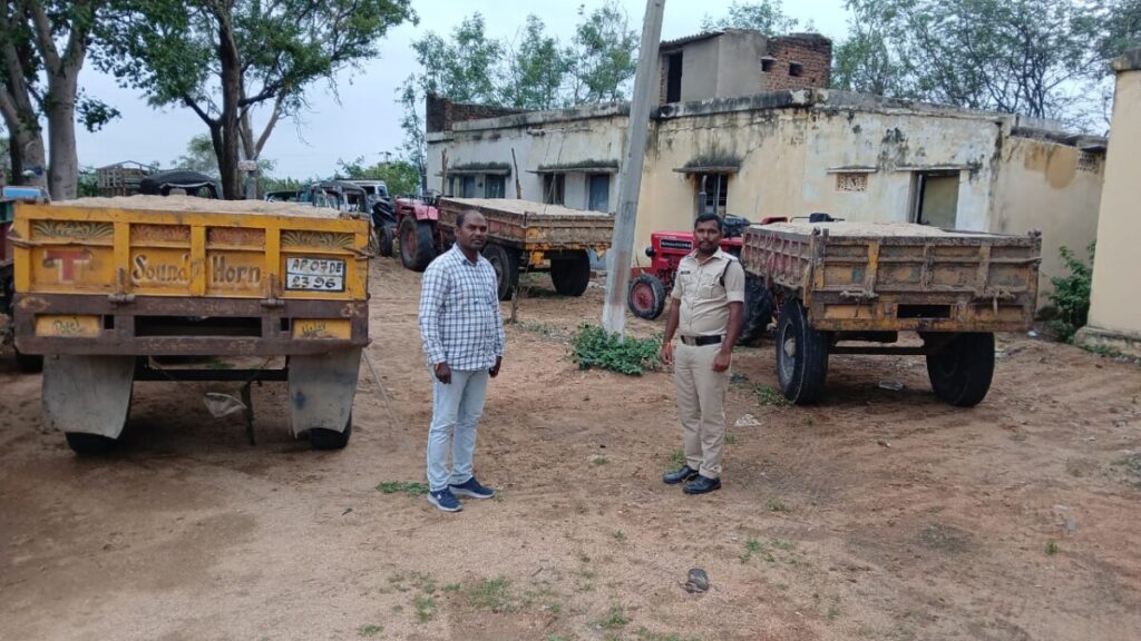 Illegal sand tractors seized