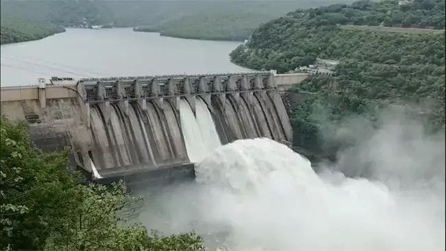 Flood flow to Srisailam reservoir