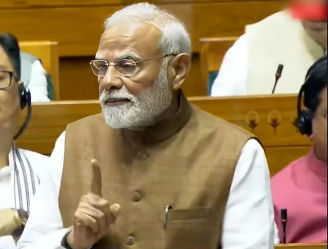 PM Modi counters Rahul 