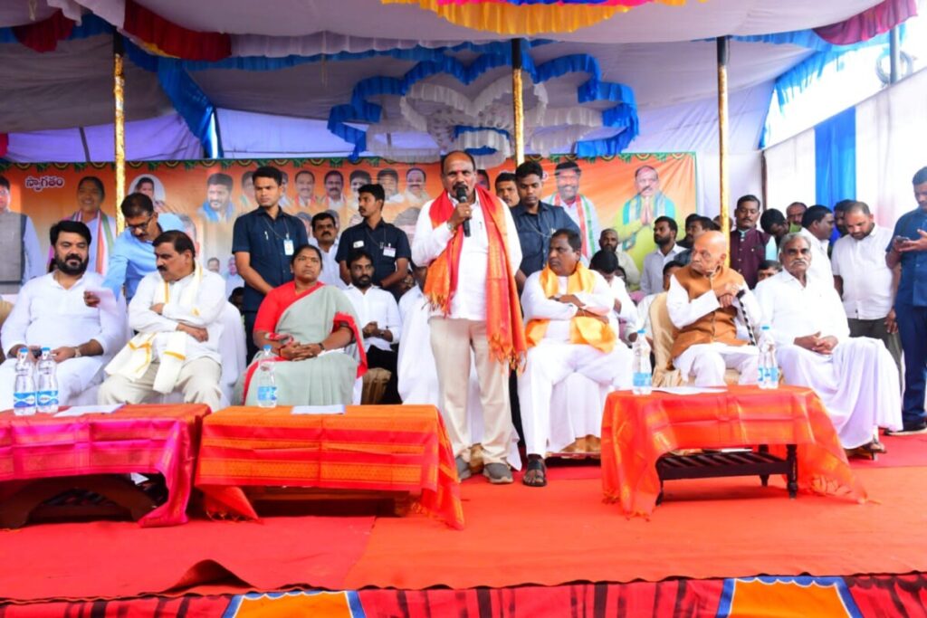 Seethakka inaugurated new buildings 