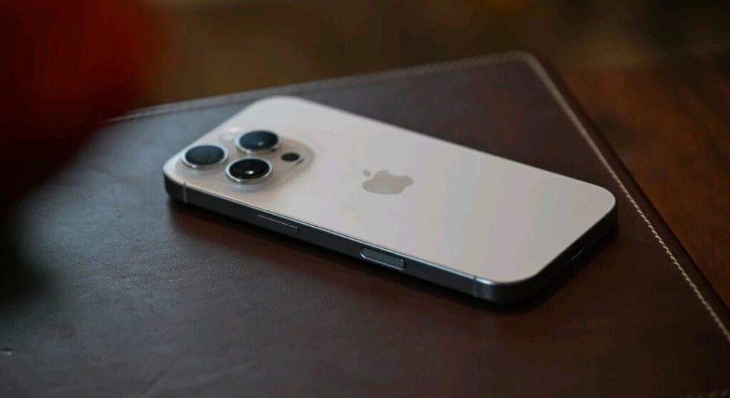 Apple offers Rs 17 crore 