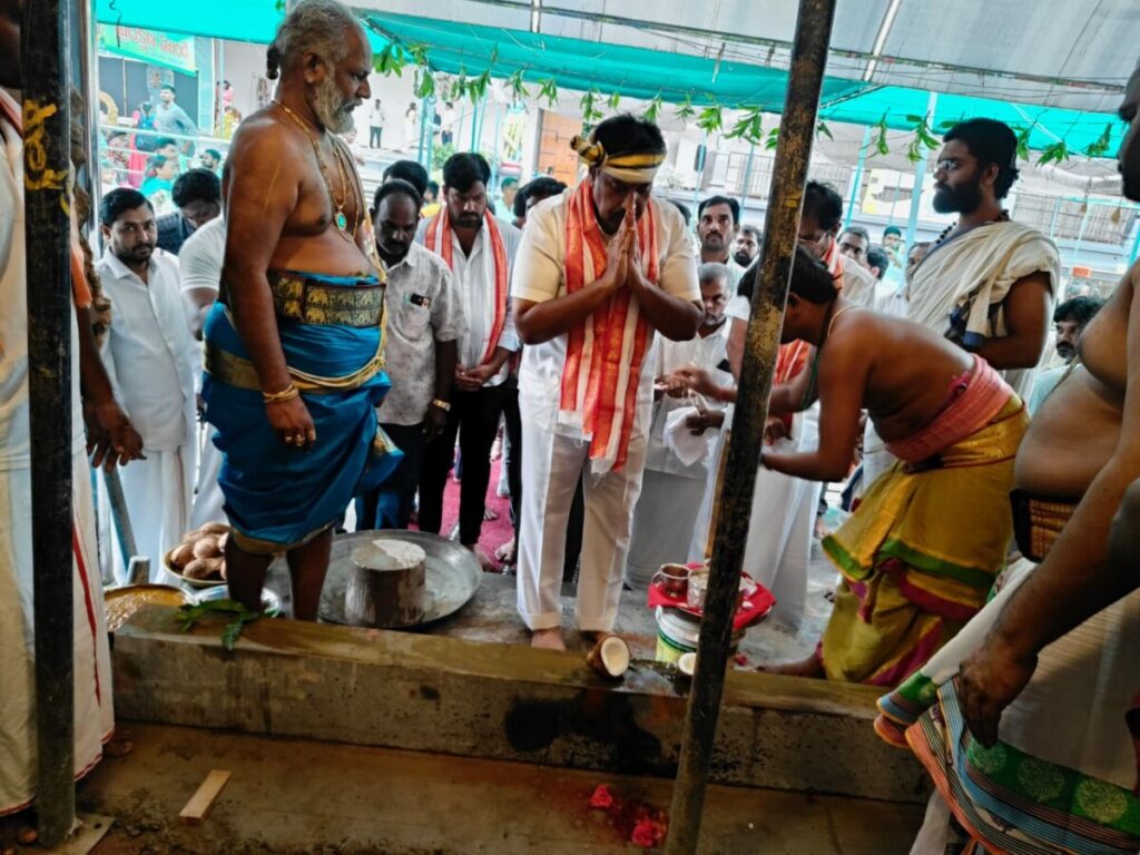 Facilities are being created in Vadapalli 