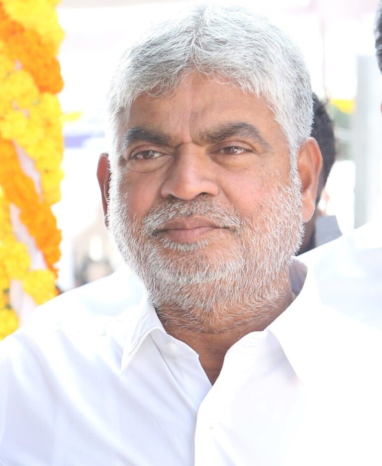 Gaddam Prasad Kumar : ఫిరాయింపు ఎమ్మెల్యేలకు నోటీసులు జారీ చేయనున్న తెలంగాణ స్పీకర్ WhatsApp Image 2025-08-21 at 1.02.04 PM (1)