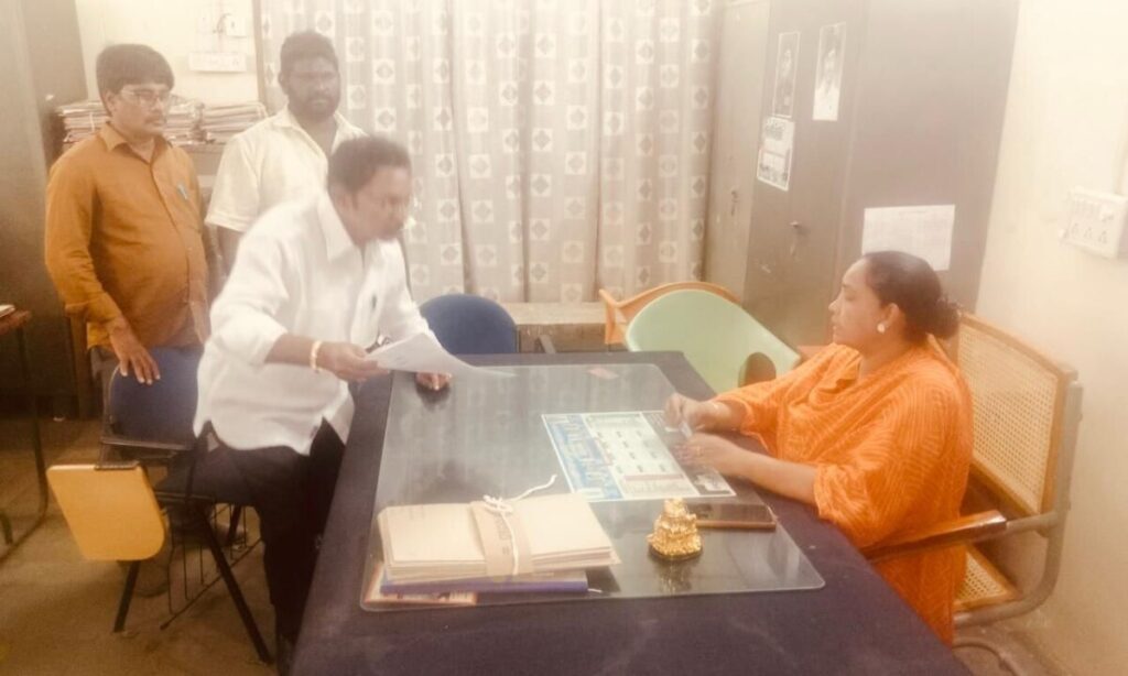 No discrimination in distribution of ration cards