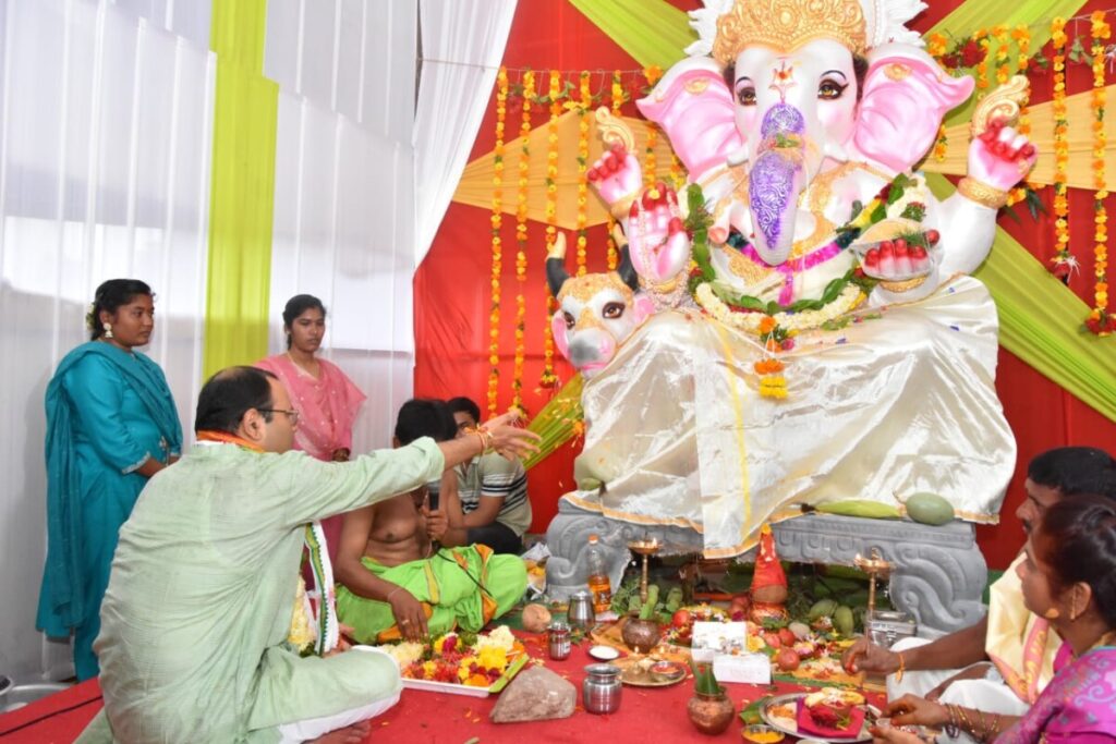 CP Shri Amber Kishore Jha organized Vinayaka Chavithi 