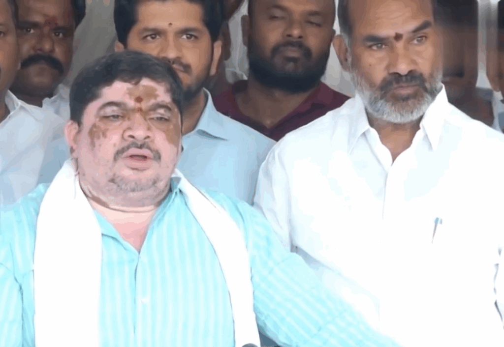 Minister Ponnam fires at Kishan Reddy