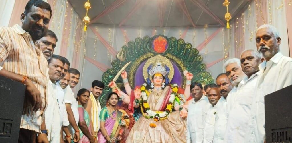 K Mahesh Reddy visited Goddess Durga