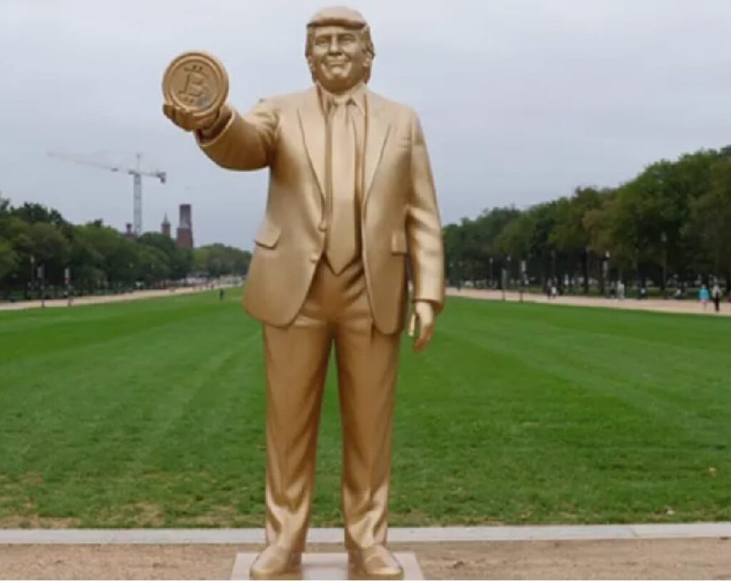 Trump gold statue