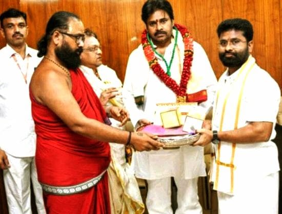 Deputy Chief Minister invited to Sharanna Navratri celebrations