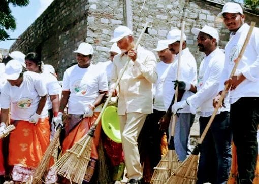 Chief Minister in Swarnadhra - Swachhandra program