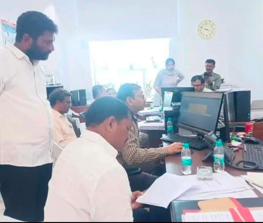 Release the bills for the construction of Indiramma houses