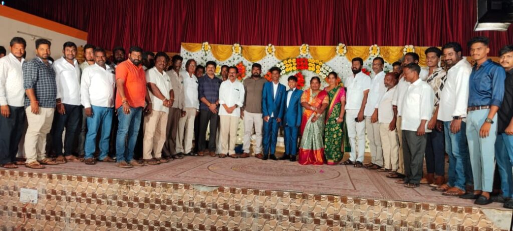 Ravidra Kumar participated in the new silk fabric