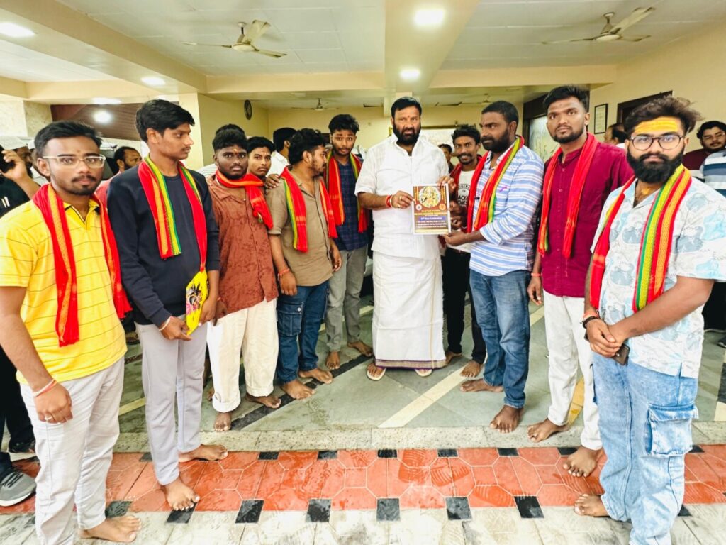 Former MLA Kuna Srisailam Goud 