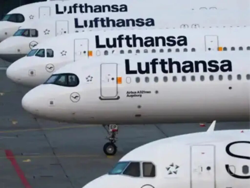 Lufthansa to cut 4,000 employees