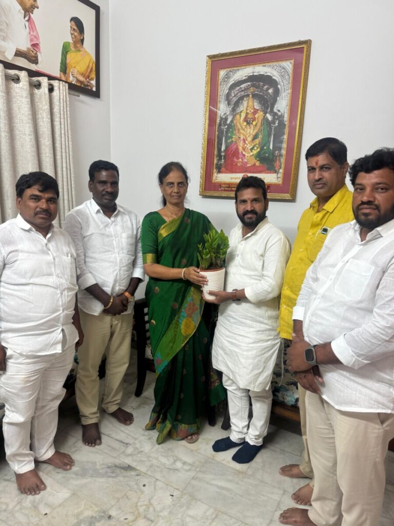 Former Ministers, Former MLA Meets Maheshwaram MLA Sabita Indra Reddy 

