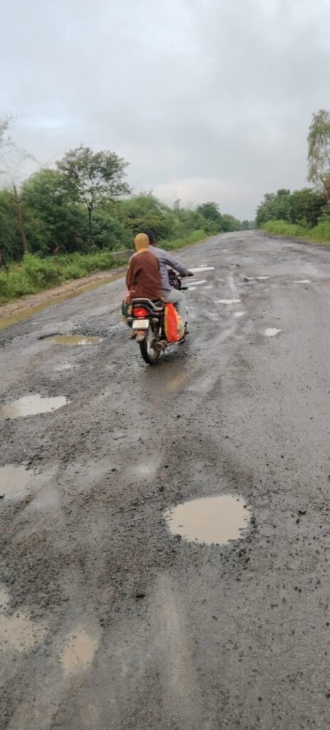 Repair Hyderabad Road from Mambapur Road