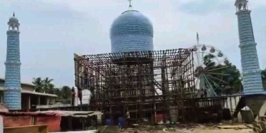 Huge building in the shape of Taj Mahal