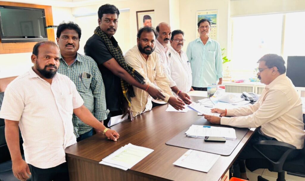 wage agreement in Kadiyam Paper Mill