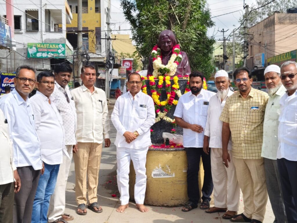 Corporator Venkatesh Goud pays tribute to Abdul Kalam