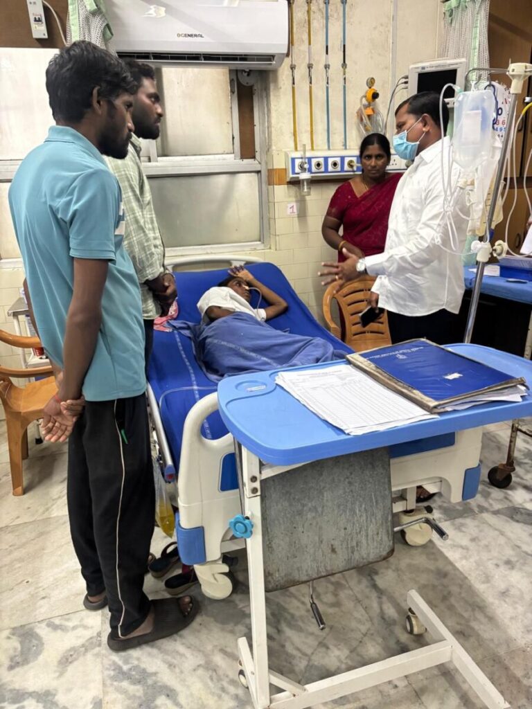 MLA Jare visited the sick victims 