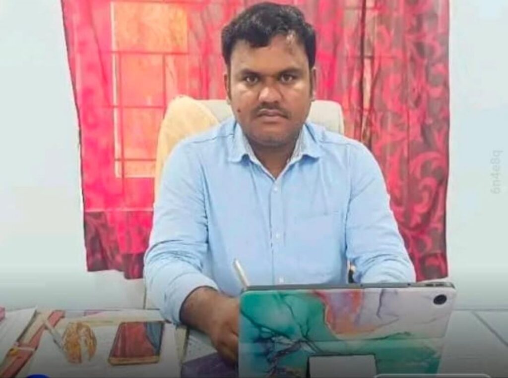 Municipal Commissioner to accept applications 