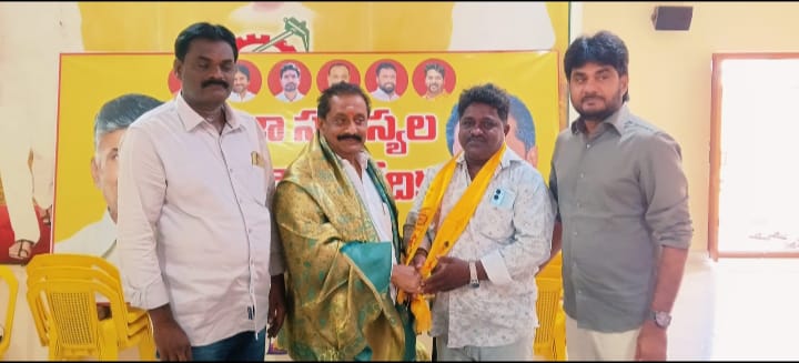 MPTC Seelam Bhaskara Rao who joined TDP