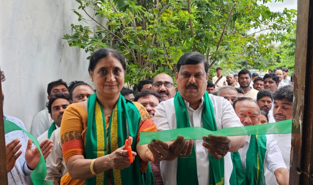 MLA inaugurates cotton purchase centre