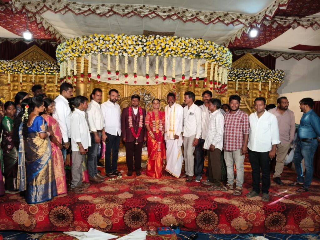 Jale Narasimha Reddy participated in the wedding ceremony